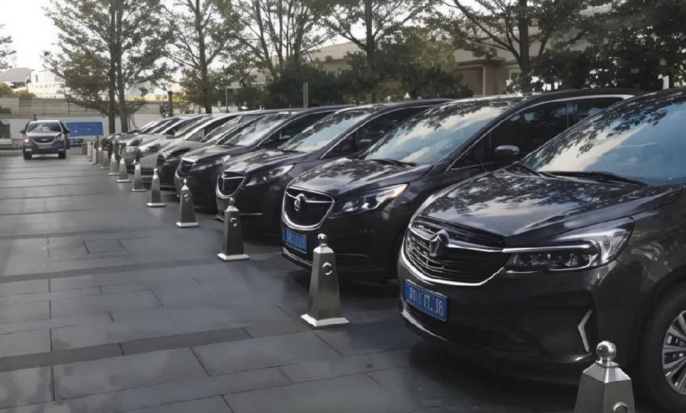 ​十七年坚守，南京天脉租车：平价与服务同行，靠谱不负所托