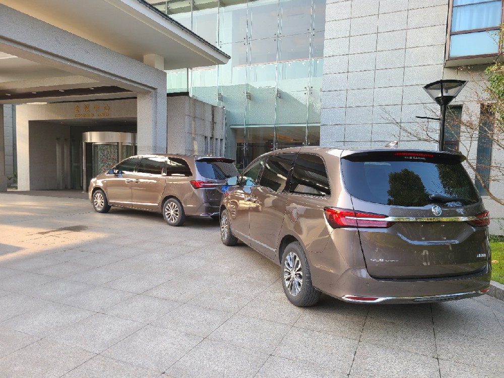 南京周边旅游包车，溧阳、芜湖、宜兴往返包车一口价多少？